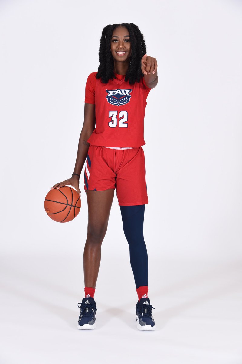 FAUWBB's tweet photo. 𝗠𝗲𝗲𝘁 𝗬𝗼𝘂𝗿 𝗢𝘄𝗹𝘀

All eyes on 3️⃣2️⃣ -> 𝘼𝙢𝙗𝙚𝙧 𝙂𝙖𝙨𝙩𝙤𝙣

📘 Junior
🏀 Forward
🏡 Vicksburg, Miss. https://t.co/5X8yVKlrx2