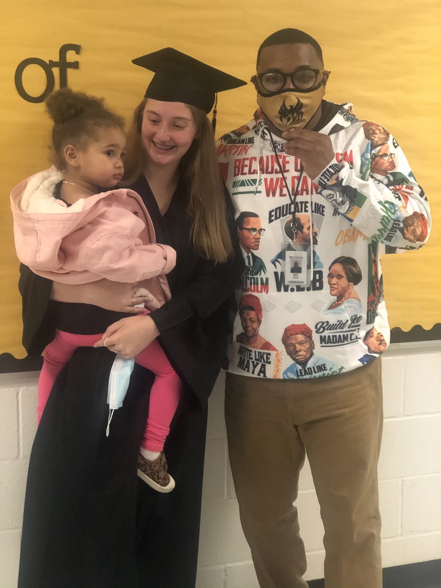 🥳🥳 SUPER CONGRATULATIONS to our first RISE Academy HS graduates of the 2020-2021 academic year! Alexis and Aarolyn we are SUPER proud of you! 💪🏽🎉 #AGreatDayAtRISE