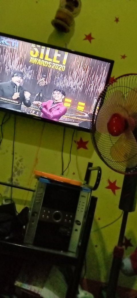 Tegang lagi <a href="/DA2_Rizki/">Rizki 2{R} Real</a>  senyum gak nahan. ❤️💙💙🤗