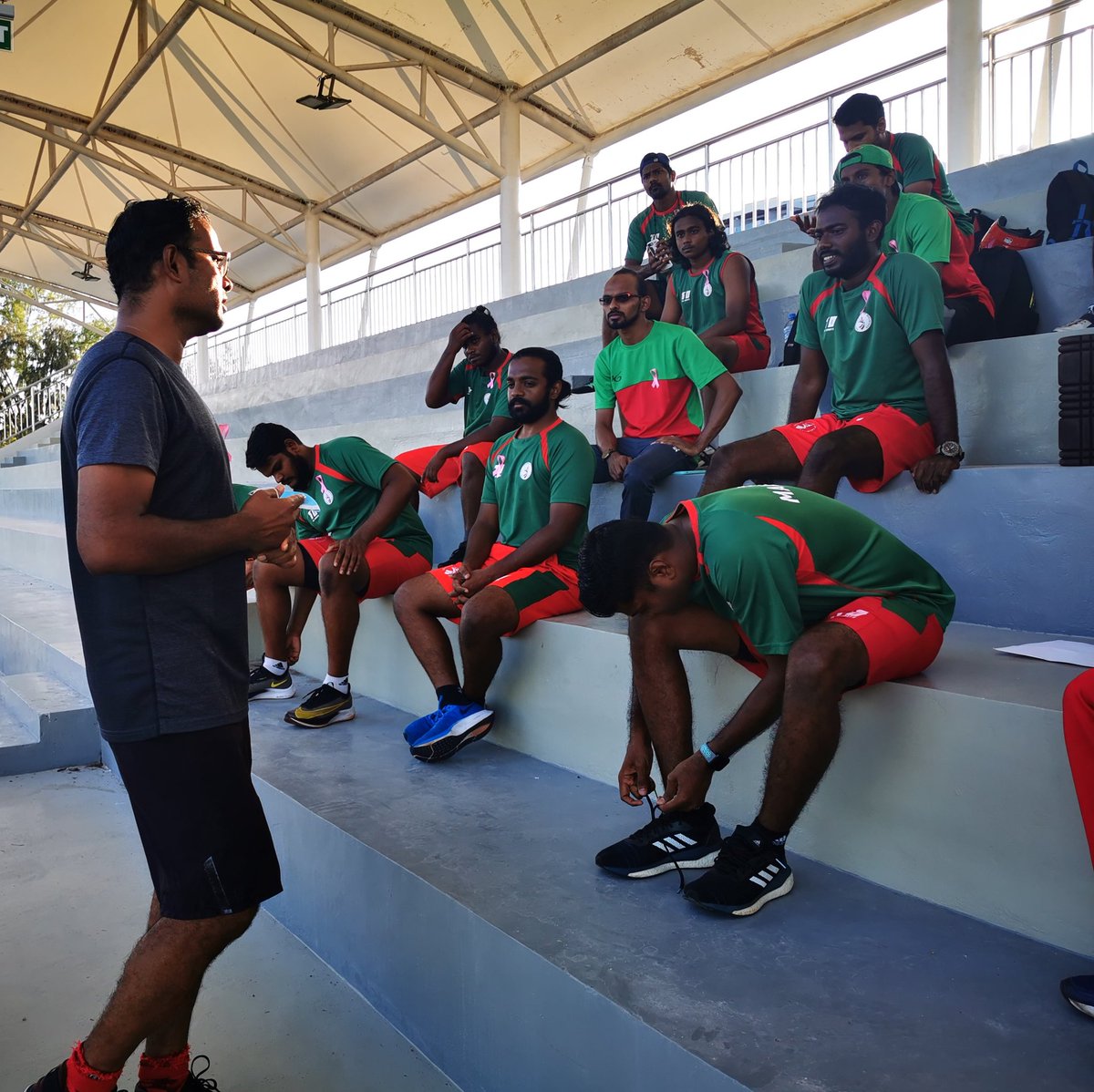 mofaisal12's tweet photo. It's important to develop socially aware and engaged athletes. Happy to join @maldivescricket players today as they took part in the virtual #PRR2020 to promote #BreastCancerAwareness and help #PreventCancer @CancerSocietyMV https://t.co/eLwLwYmQOG