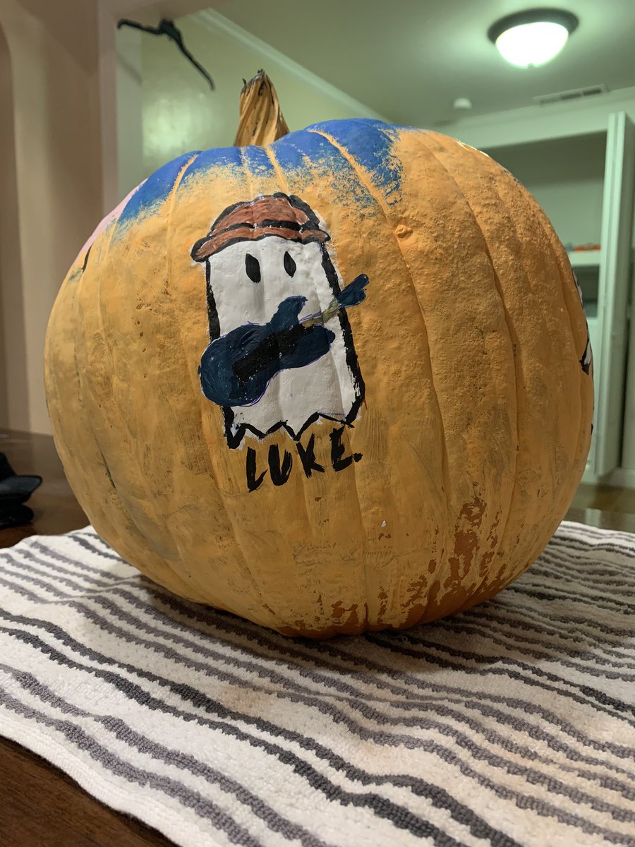 jessyrhoades's tweet photo. My 12 year old son painted this #JulieandthePhantoms #sunsetcurve pumpkin for Halloween. He’d be so stoked to get a like from anyone in the cast. I only found 2 on twitter. @owenjoyner @JeremyShada help a mom out! https://t.co/XmSECm0jwW