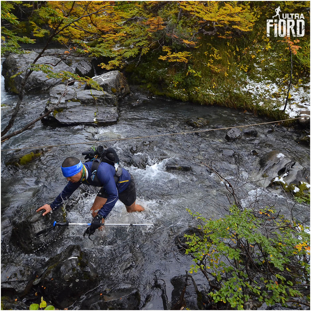 Runners cooling their feet in the rivers of Ultra Fiord ⁣👟👟🐳⁣
⁣⁣⁣
ultrafiord.com
#UltraFiord #UltraFiord2021 #River #RiverCrossing #Trail #TrailRun #TrailRunning #UltraTrail #UltraRunning #TrailRunner #UltraRunner #PatagoniaChilena