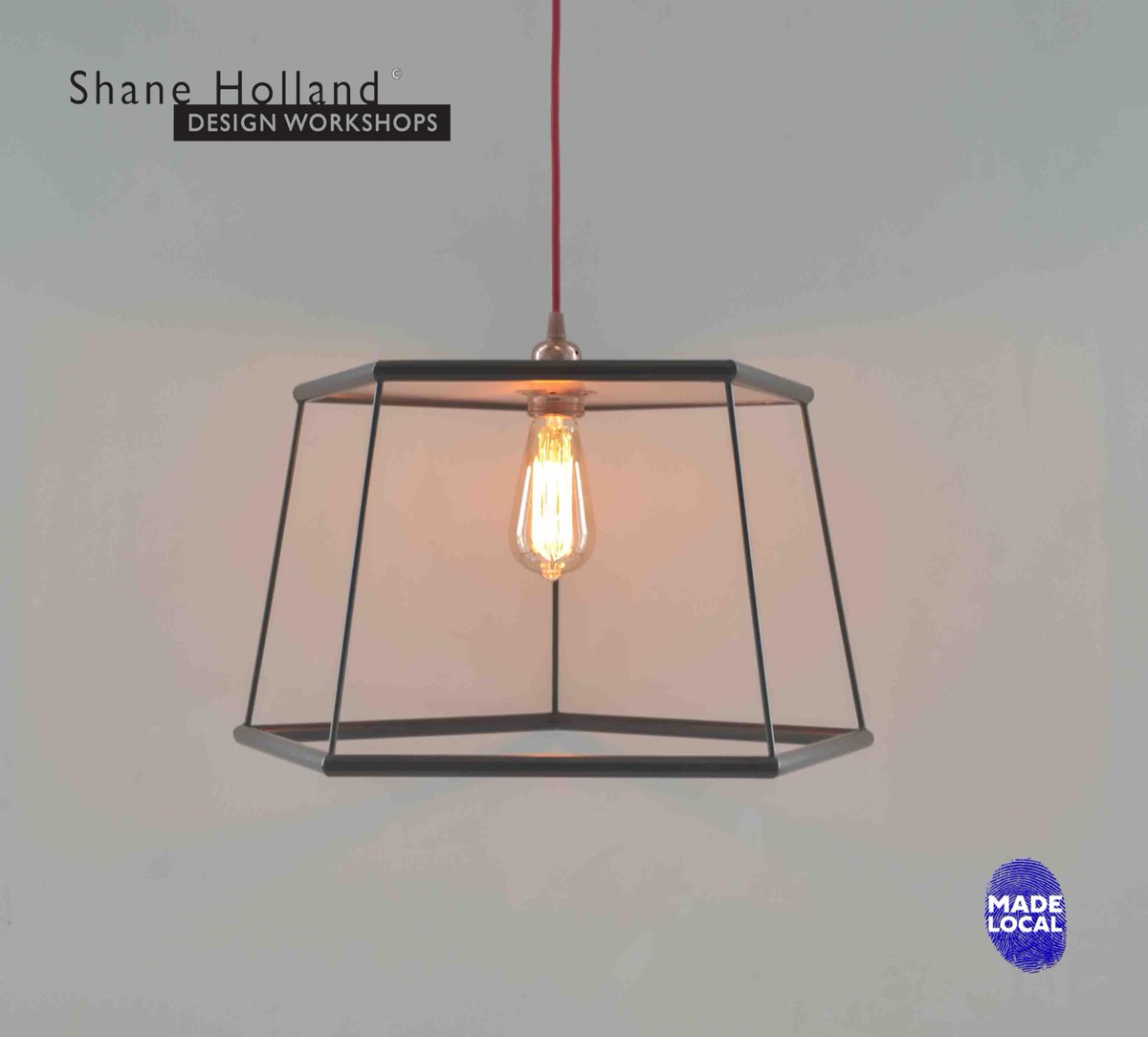 ShaneHollandDW's tweet photo. With the evenings getting darker add a bit of light to your life with 'Cuigear' at 465 euro inc.Vat.
For more information please visit our website, https://t.co/fkVx2XlBu7.
#lightin #madelocal #irishdesigner #bespoke #designermaker #copper #anodicbronze #framelight #interiorlight https://t.co/u0jmwwZBXL