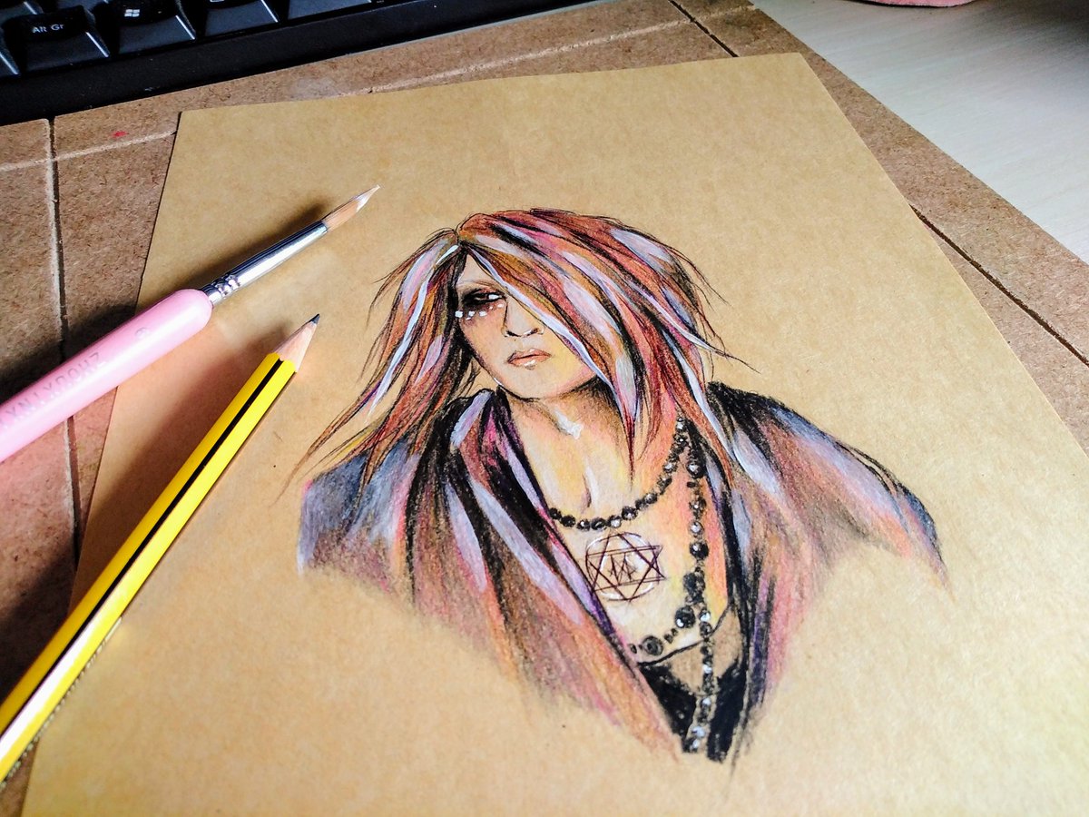 madilusttra's tweet photo. HAPPY BIRTHDAY KAI 💛🎂 Our beloved Leader, thank you for your work ✨Have a great day 🍻 WE LOVE YOU 🙈 ♡

#HappyLeaderDay
#HappyKaiDay
#theGazettE
#TheGazetteKai
#fanart https://t.co/pEPBtKiuiF