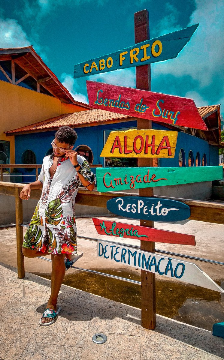 LecoFernandez7's tweet photo. Aloha! 🏄🏾‍♂️💐 https://t.co/d7RPm0HAoI