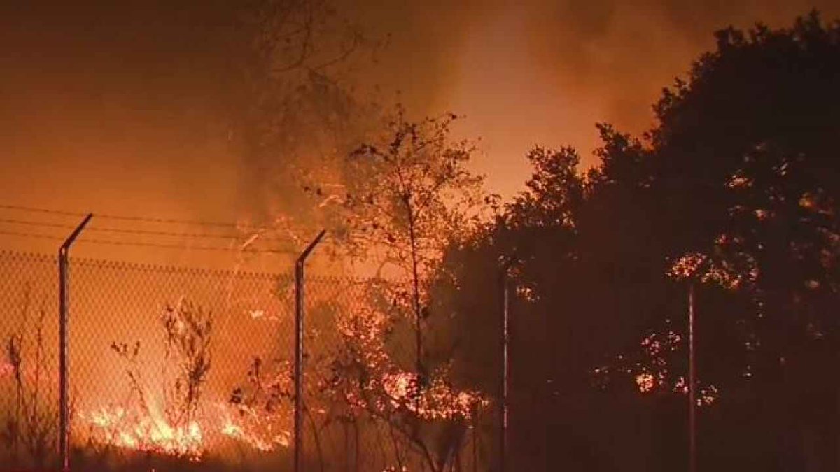 Wildfire couldn't stop me from attending Sitecore Symposium #SitecoreSYM
I live in Irvine, CA, and had to vacate my house yesterday due to a wildfire closeby. Thanks to fire dept, family, and friends, we are all safe. Today, I am back to attending the Sitecore Symposium. #altudo