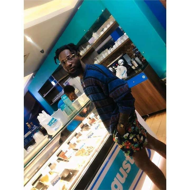 theophniitruth1's tweet photo. I wish am going to get the love I show for people back🚶 #B3_Ole👉#Game_Over by Mantse AY🤘 #dem_dead🚫
#Truth_Empire🔐
#MAY_MUSIC_WORLDWIDE🤘🔥🔐 https://t.co/kXaj5pycNX
