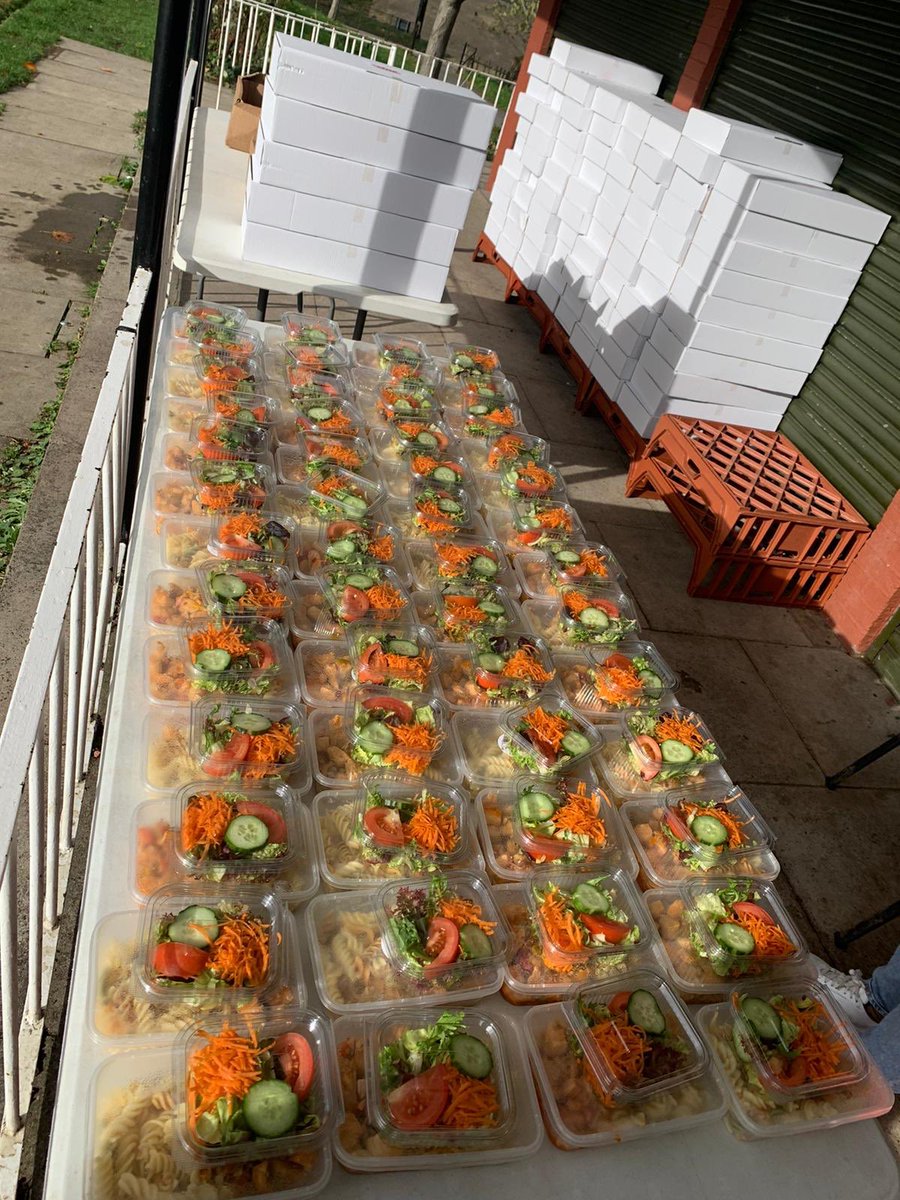 smpbrixton's tweet photo. Another 80 free meals and educational resource packs handed out yesterday at our first half-term session. 👍 Thanks to @mayorsfund and Kitchen Social. https://t.co/QmF9AboDRf
