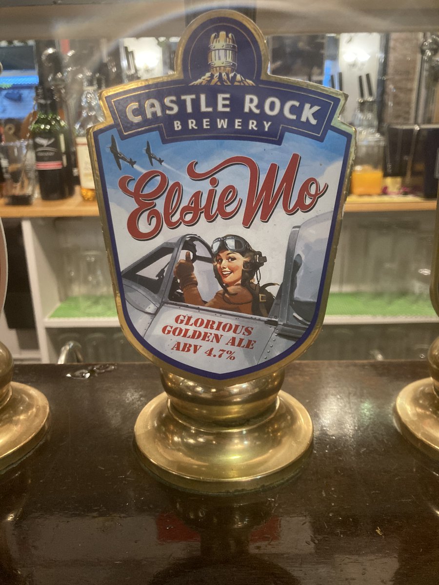 goldeneagle001's tweet photo. Back OTB

The wonderful @CRBrewery @ElsieMocrb 

Glorious Golden Ale - 4.7%

#hoptastic https://t.co/heFWZEKXEt