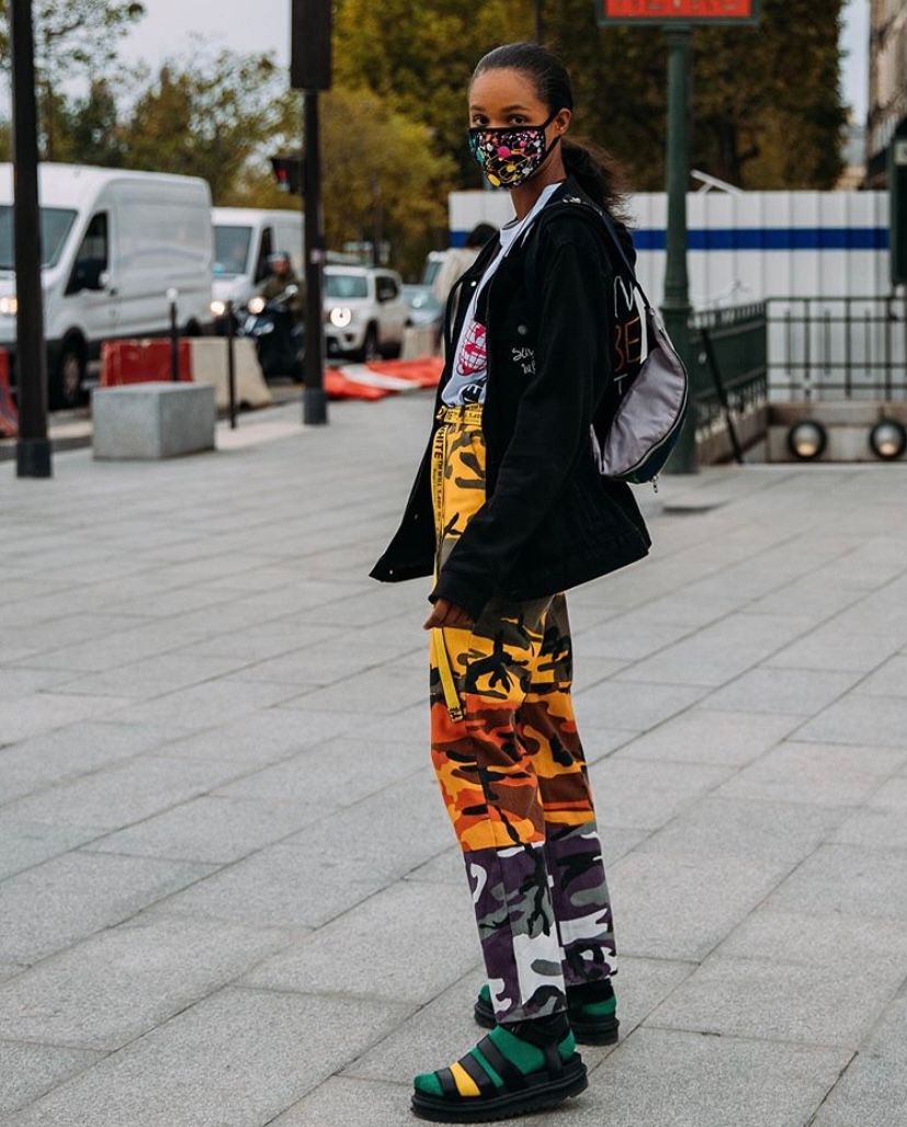 privylabel's tweet photo. The best fashion show can be found on the streets.🚦 Here are our favorite street fashion looks from Paris Fashion Week. Which look are you dying to rock this season? Comment below!👇
•
•
•  
📸 : @VogueRunway 

#privylabel #fashion #designer #fashionweek #streetwear #pfw2020 https://t.co/1IqNDxYG5Q