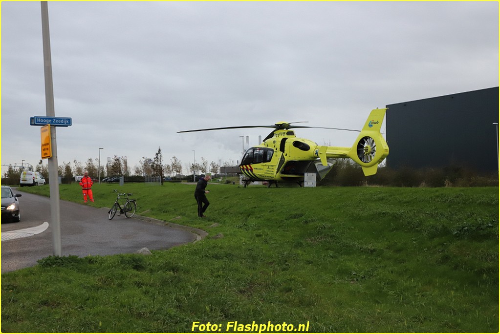 Traumahelikopter opgeroepen voor onwel geworden fietser Maassluis ..