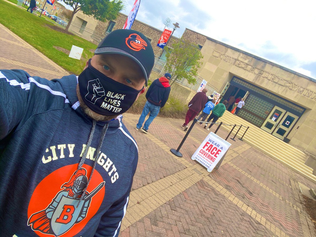 epiphanyinbmore's tweet photo. Arrived at 12:12 to Morgan State. Hopeful I can get this done during my planning period. #EarlyVotingMD https://t.co/Q8H9XlqJKR