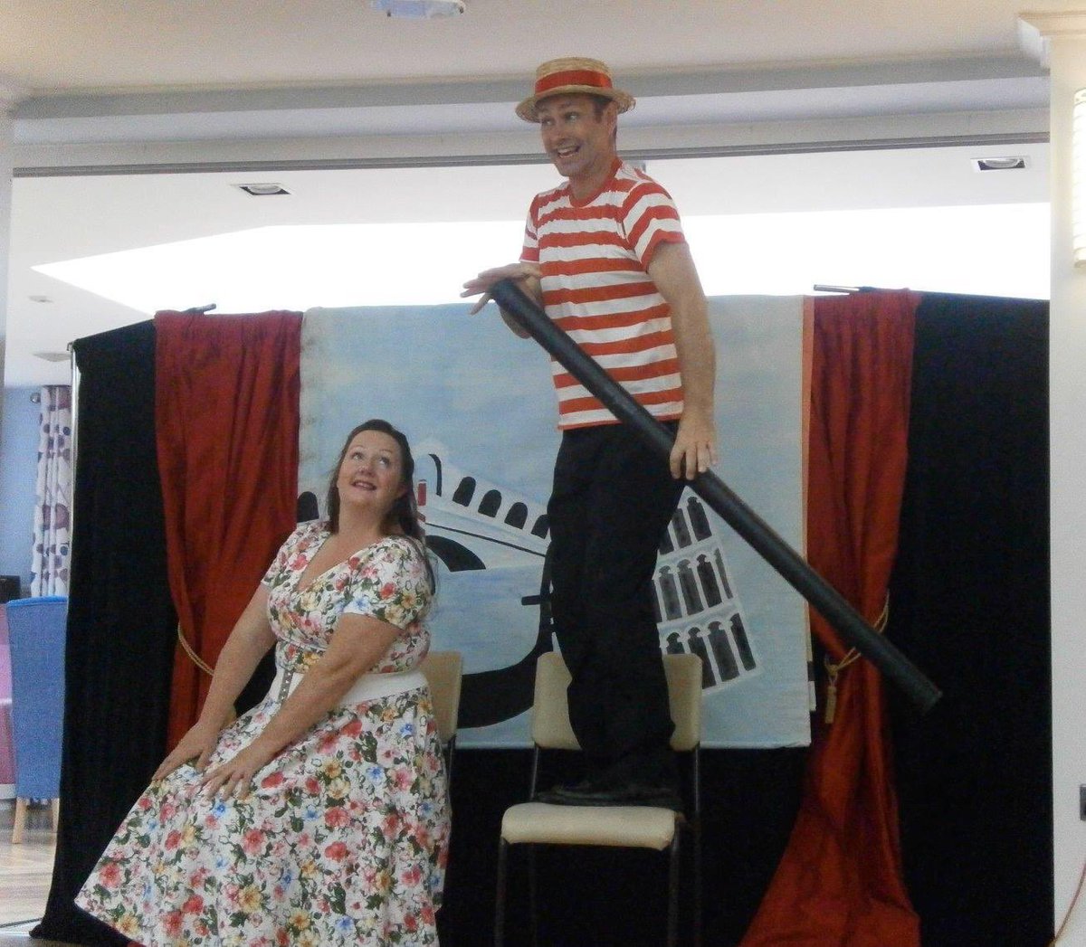 GriffMel1's tweet photo. @Emilylwade I have heeded the government’s advice and retrained as a gondolier! 😁 https://t.co/anF46GLSm2