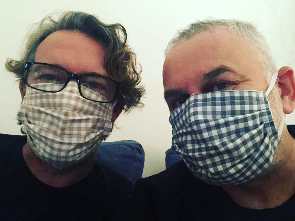 Thank you very much for our interesting gingham masks Jessica! Very kind of you 💙

#bestfriends #wearamask #gingham #maskerade2o20