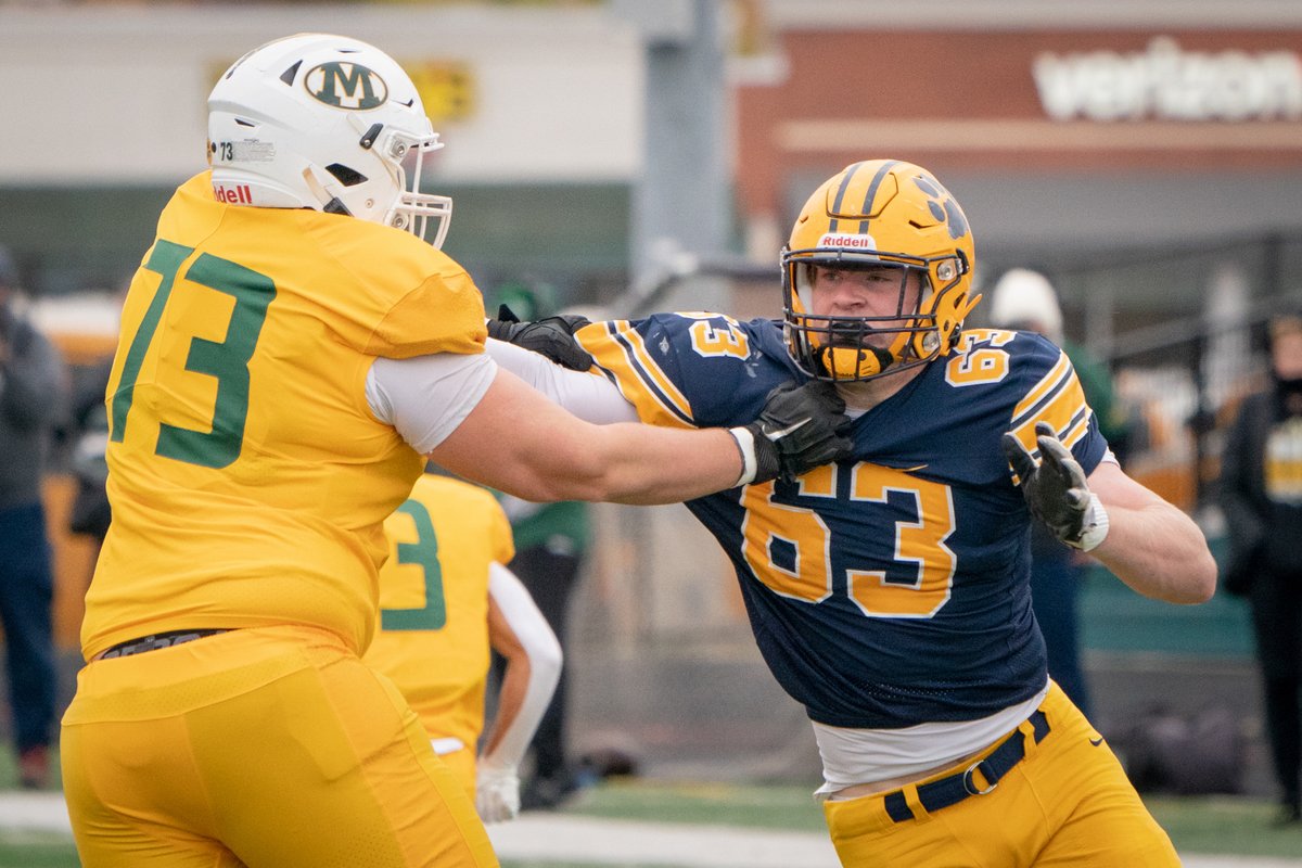 SIHSSports's tweet photo. FB: Bennett Adler talks about his commitment to @ZipsFB, becoming the fourth Wildcat in two years to head to Akron to play for Tom Arth '99 ⬇️

"Akron felt like a perfect fit ... Saint Ignatius is a brotherhood, I can't put it any other way."

📰 https://t.co/kB0YZKUfDq
#GoCats https://t.co/iBQwl1kpOM