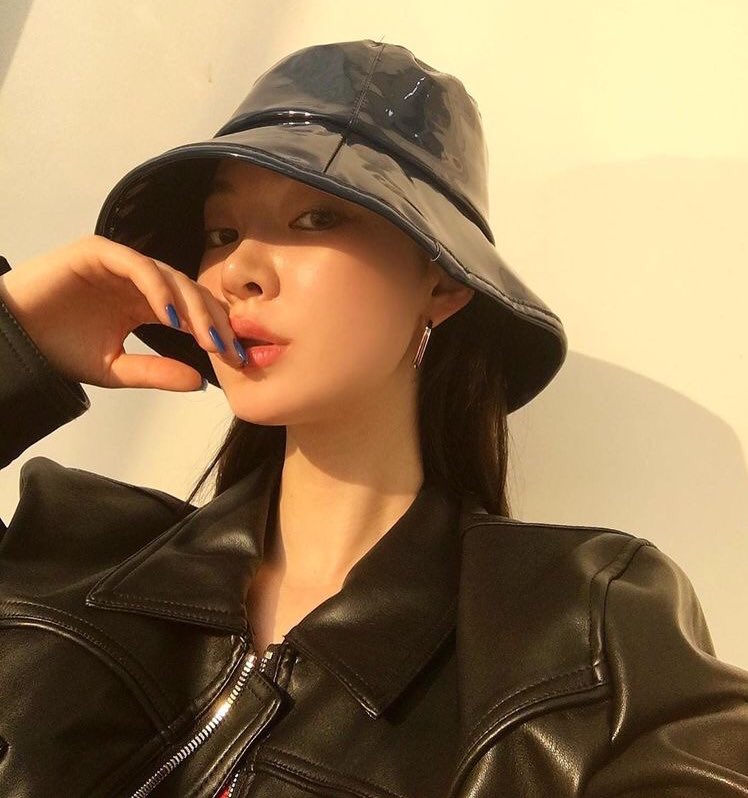 vernonsheaven's tweet photo. Stream #FEELosophy  
#SlaayerSelcaDay @SAAYworld 
love u the mostest sohee bæ https://t.co/4Ojq9EV3gU