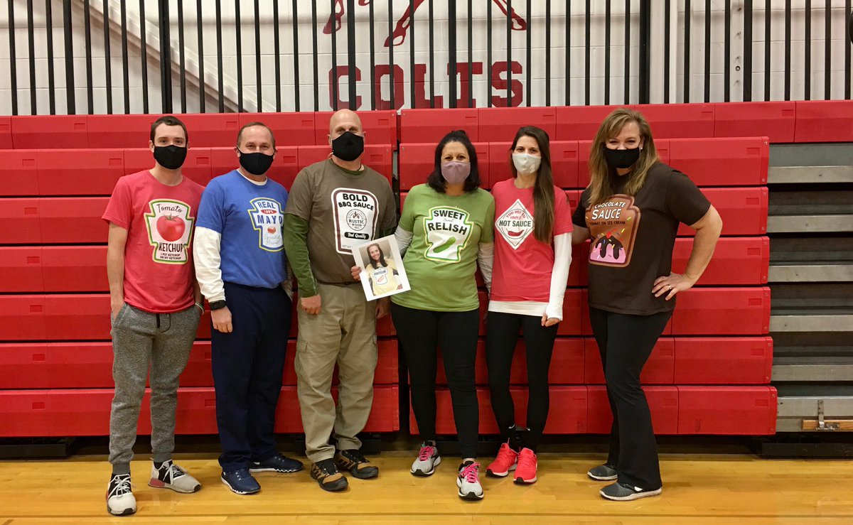 KimDomenz's tweet photo. Station PE dressed up for Halloween!!!

"Condiments are like old friends - highly thought of, but often taken for granted." ~ Marilyn Kaytor https://t.co/dr1g3K2NUo