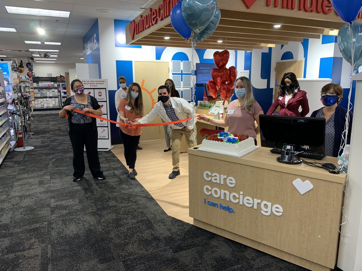 AllisonW___'s tweet photo. The new health hub in Staten Island. #6049 #24h store #cvs #healthhub #wellness @ChuckAga_CVS https://t.co/3Ax7ntoc7Y