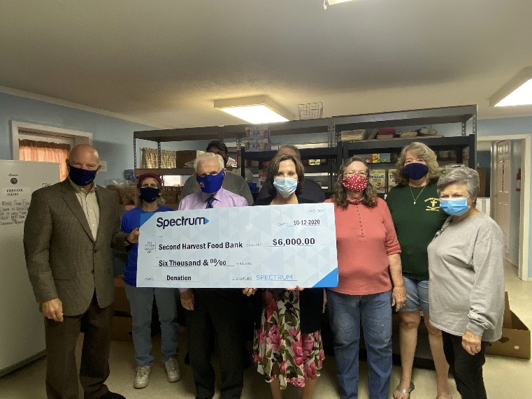 CharterGov's tweet photo. During our recent visit to Rockwood Ministerial Association in Rockwood, Tennessee we made a $6,000 donation to @SecondHarvestET to help them meet the needs of the 18 counties they serve. Thanks, @YagerTweets, for your support! https://t.co/iEY0WFNdWe