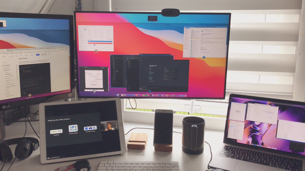 pablolizardo's tweet photo. everything ready for #nextjsConf and #nextjs10 https://t.co/k1aCAjjsnB