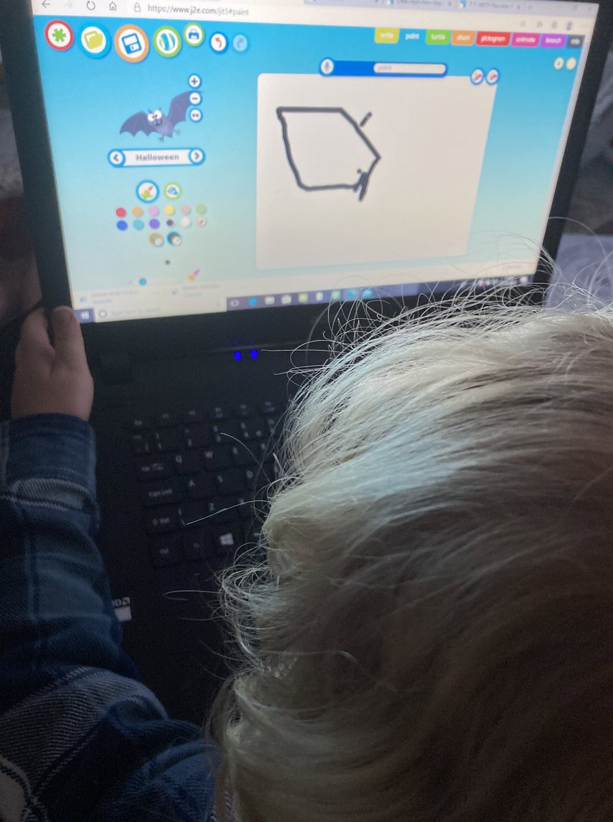 MrsKJ14's tweet photo. @penlrec Jackson is enjoying drawing a spider 😊 https://t.co/pWzxhUbyHT