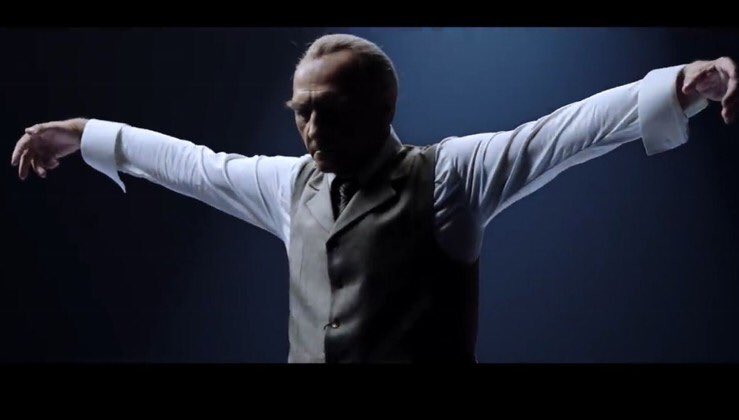 Ulan #garantibbva <a href="/GarantiBBVA/">Garanti BBVA</a> müşteri hizmetlerine bağlanmak ne kadar zor olsada.. kendi bankamdan yaptığım işlemden para alsanda yine de helal olsun size reklamınız gözlerimizi dolduruyor 👏👏👏👏 bravo size