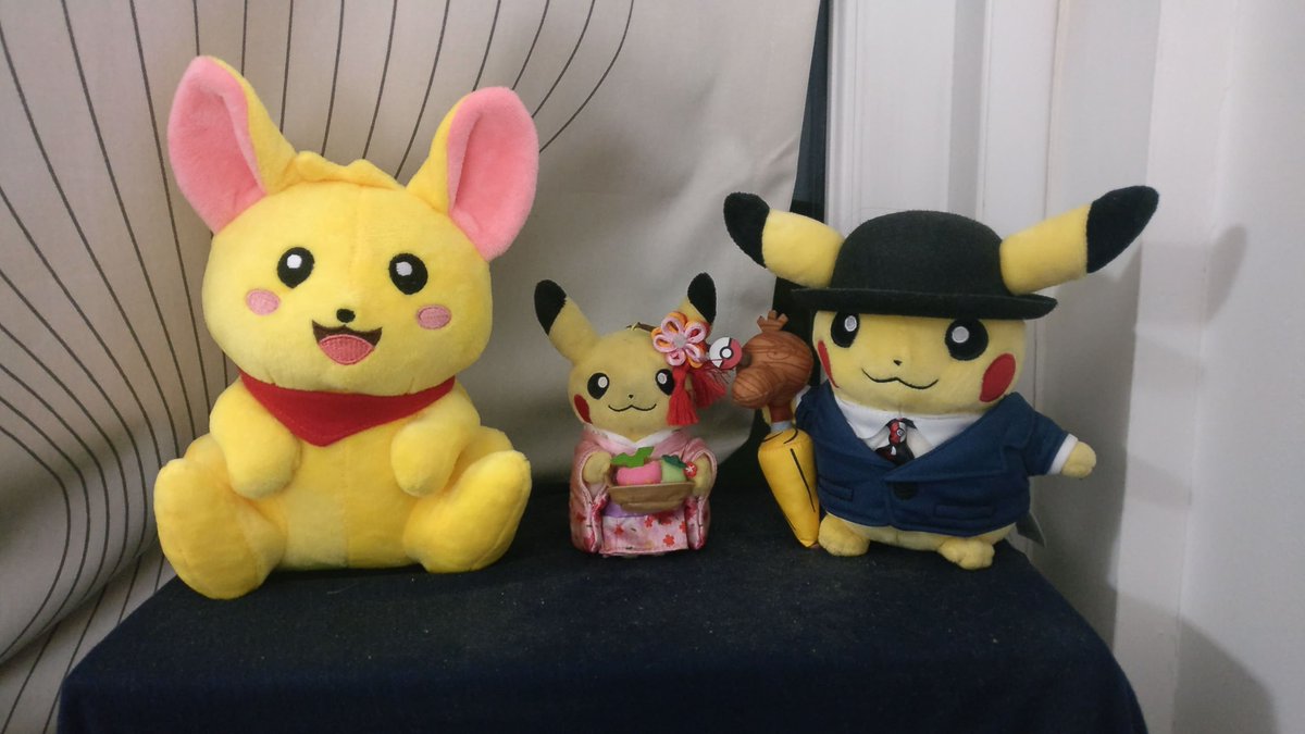 My <a href="/BazzaGazza/">Bazza</a> plushie arrived! There is 1 imposter among us.