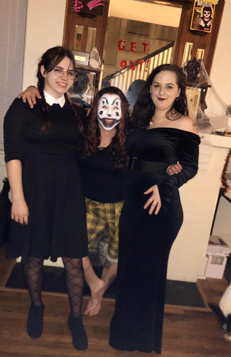 Bistro V will be closed this Saturday, 10/31/20, because it is Halloween 2020 with a full Hunter’s moon.