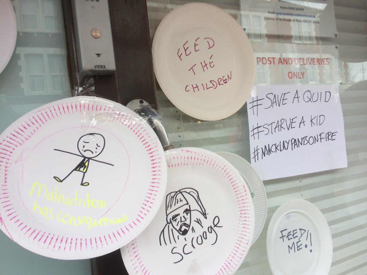 candyspets2's tweet photo. @GabrielScally @drbobgill #emptyplateprotest in Broadstairs today. Children need nutrition to thrive!! https://t.co/k1UOfGfcuX