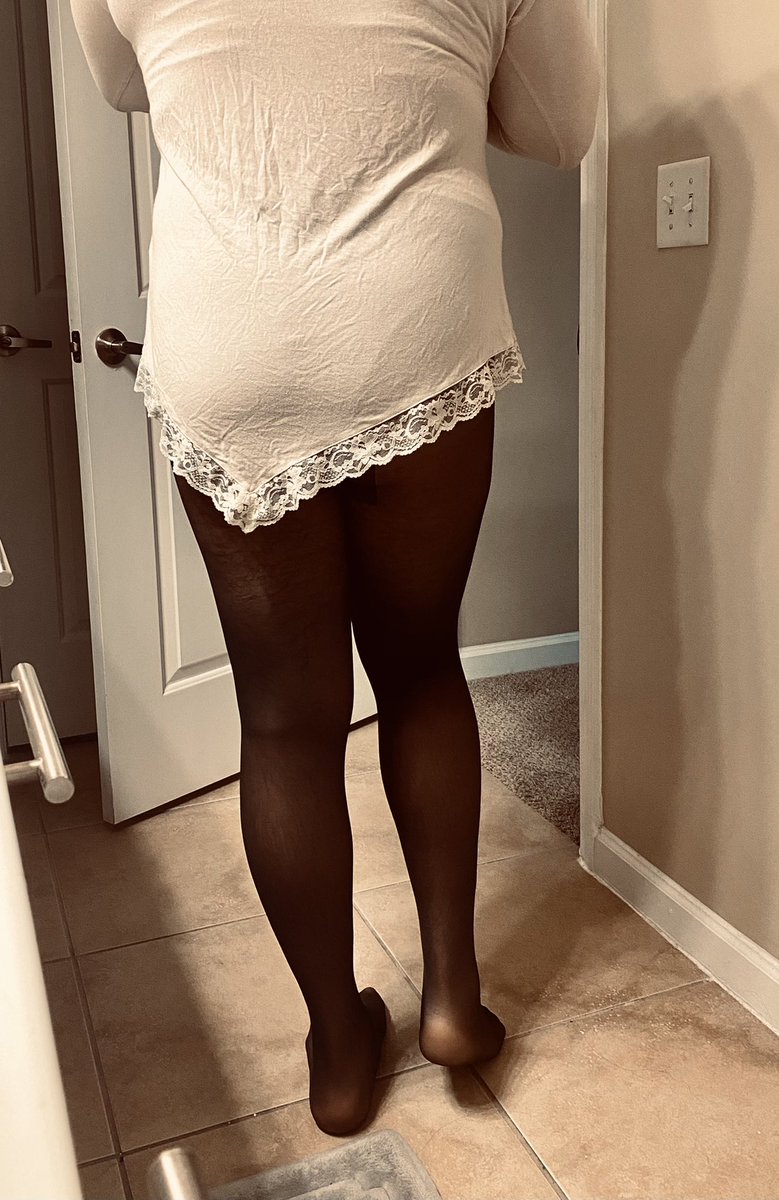 HoseSarah's tweet photo. Day off to do some cleaning. Who’s wants to #cum over and #fuckme as I clean around?
#pantyhose #blackpantyhose #cd #crossdressor #blackpanties #TransIsBeautiful #trans #ts #sissy #longlegs #thickthighs https://t.co/9IeQFjxvMP