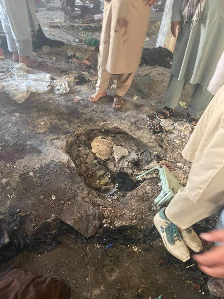 ShahinakakarMPA's tweet photo. پشاور مدرسے میں دھماکہ ،صوبائی نائب  صدر اے این پی ایم پی اے محترمہ شاہینہ کاکڑ کی سخت الفاظ میں مذمت
دہشت گردوں نے ایک مرتبہ پھر پشاور میں معصوم اور بے گناہ بچوں کو اپنی بربریت کا نشانہ بنایا
معصوم بچوں کو دہشت گردی کا نشانہ بنانے والے انسان کہلانے کے مستحق نہیں، درندے ہیں https://t.co/QUk4LhBWrh