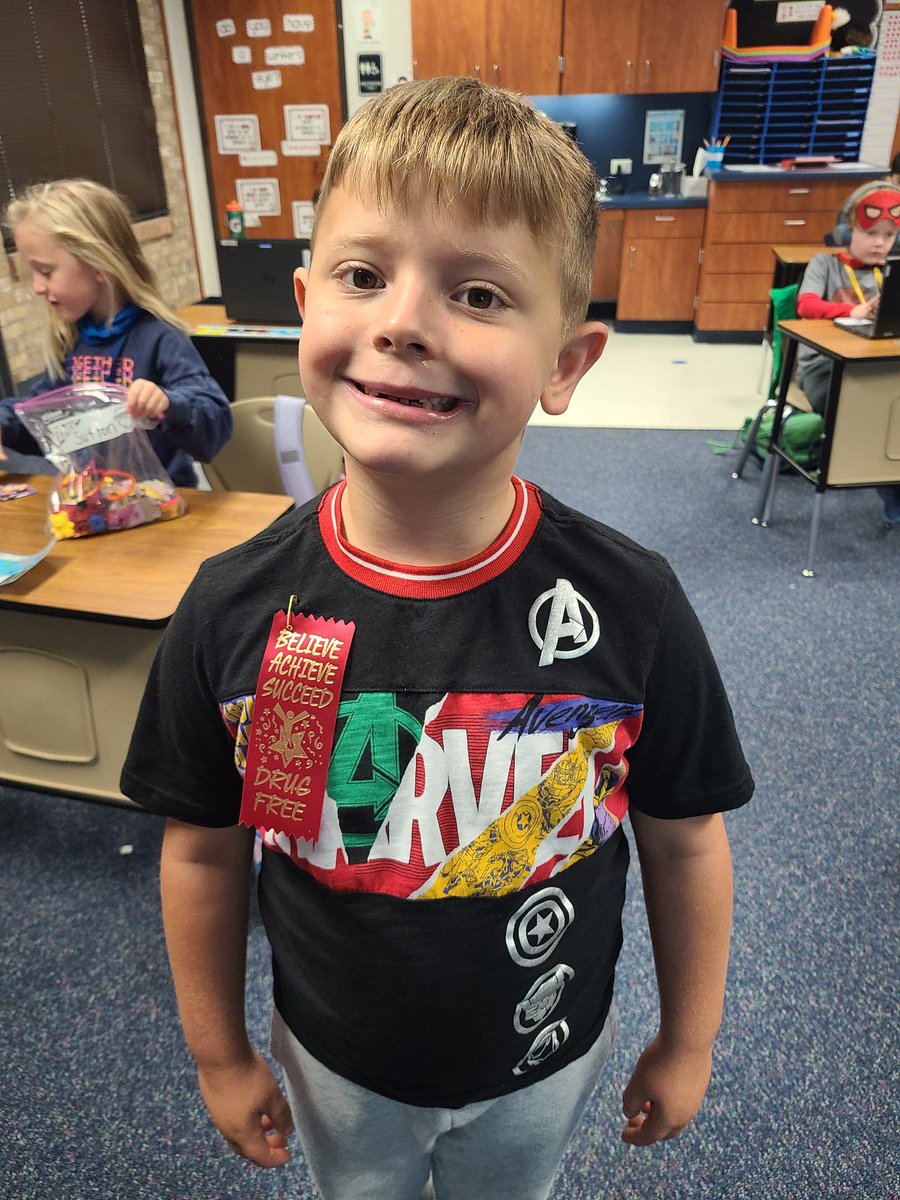 Cooley1st's tweet photo. These super heroes are ready for Red Ribbon Week! https://t.co/hq4lbZuOTr