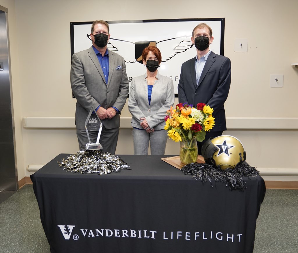 RomainTrapp's tweet photo. In #HEMS we need role models who excel at what they do and also bring innovative ideas. Congratulations to @VUMChealth and Vanderbilt Life flight for winning the @AAMS 2020 Air Medical Program of the year. We are proud to support the critical work you do. https://t.co/vTyGdI3mQE