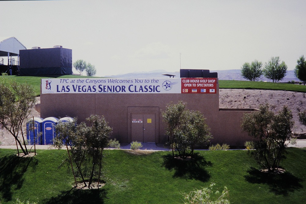 PlayTPC's tweet photo. From 1996-2006, TPC Las Vegas has hosted the Las Vegas Senior Classic, Bard Capital Challenge &amp; the Shriners Hospitals for Children Open. During that time, some of the world’s major title winners — Phil Mickelson, John Daly &amp; Jim Furyk — have graced the fairways. #TPC40 https://t.co/HcjALWhcXU