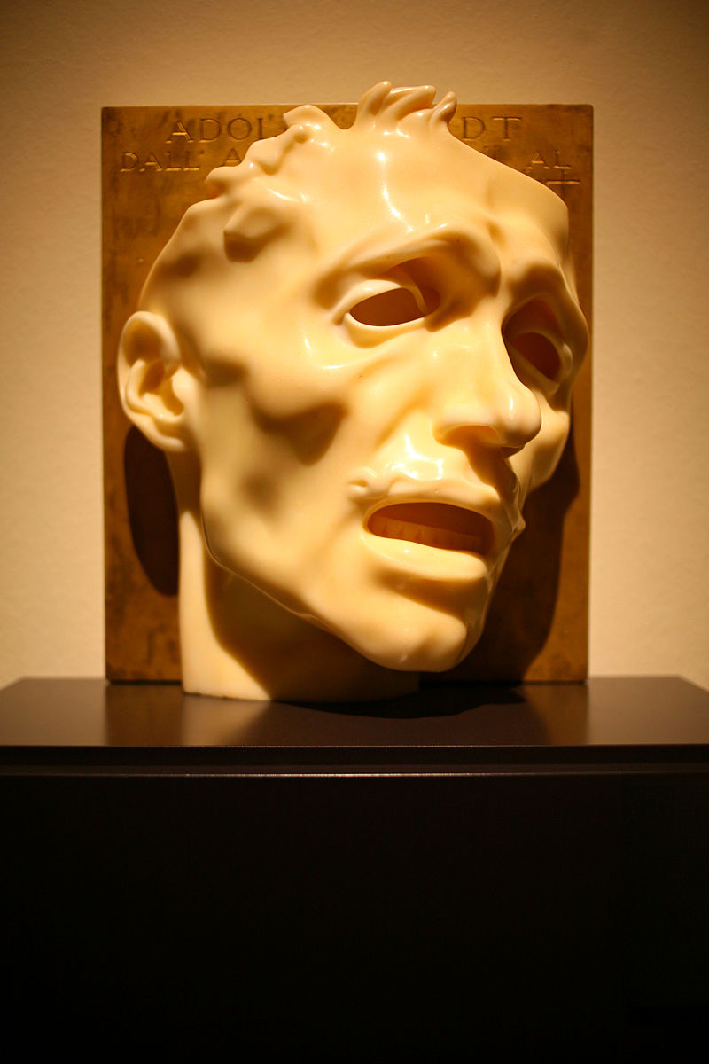 — "La Maschera del dolore," by Wildt, c. 1909