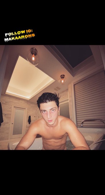 🐣 https://t.co/dUcOp5QZzY