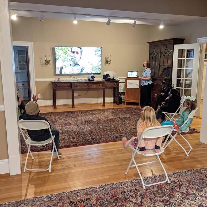 woolly_wilson's tweet image. We had our first school group in over six months visit today and I got to teach them how to make yarn sheep as they learned about #lifelongago! We had a great socially distanced, masked up time together, and even got to virtually visit the manse! I love #fieldtrip days!