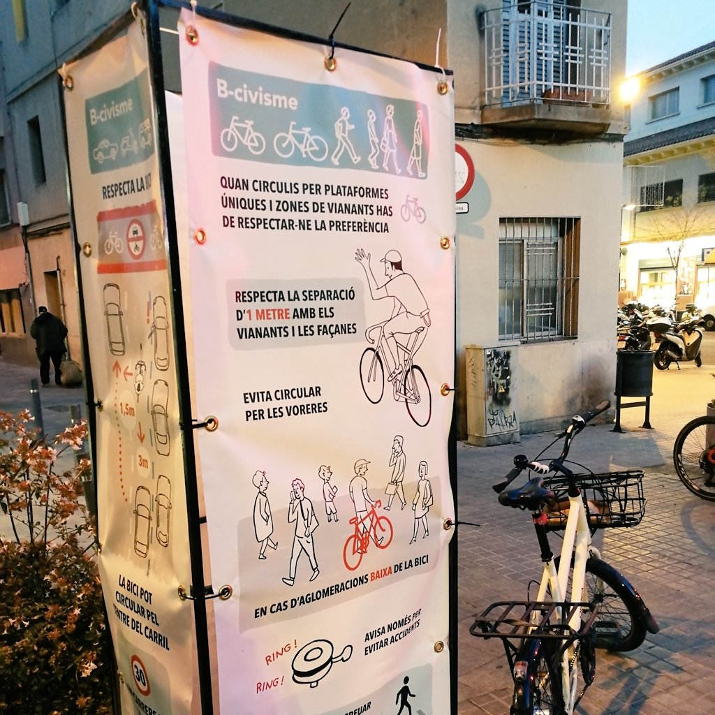 bacc_cat's tweet photo. Avui #Bcivisme al districte @bcn_hg on recordem la importància de la convivència, el respecte mutu i sobretot la protecció i prioritat de la #bicibcn.
Molta feina a fer @rosaalarcon al districte: #Maragall una autopista urbana amb fums, soroll i una pacificació ambigua a Horta. https://t.co/3qTCLNcFw4