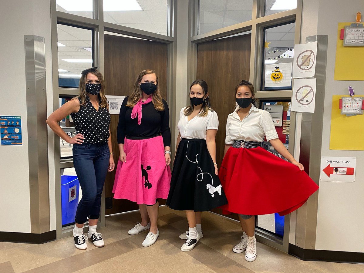 Kinder_JSES's tweet photo. Happy 50th day of school! @JSES_Stallions #50thDayOfSchool #50DaysSmarter https://t.co/j3fwZEd6G1