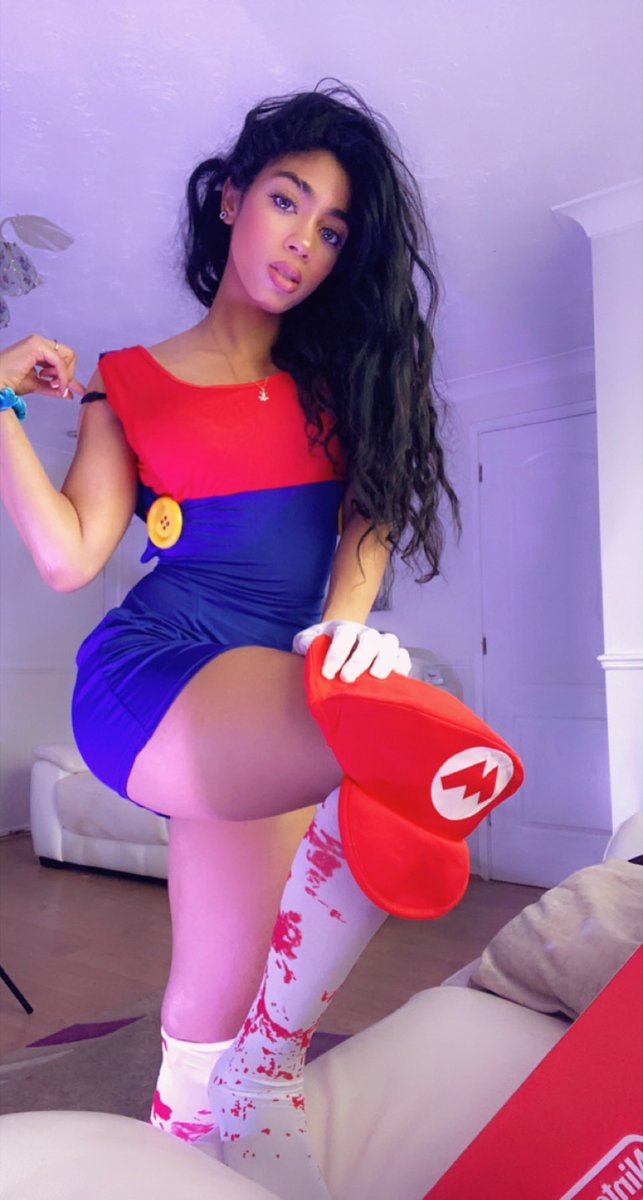 itssunpi's tweet image. Hey it’s me, Mario.

 @NintendoUK #mario  #MarioKartLiveHomeCircuit