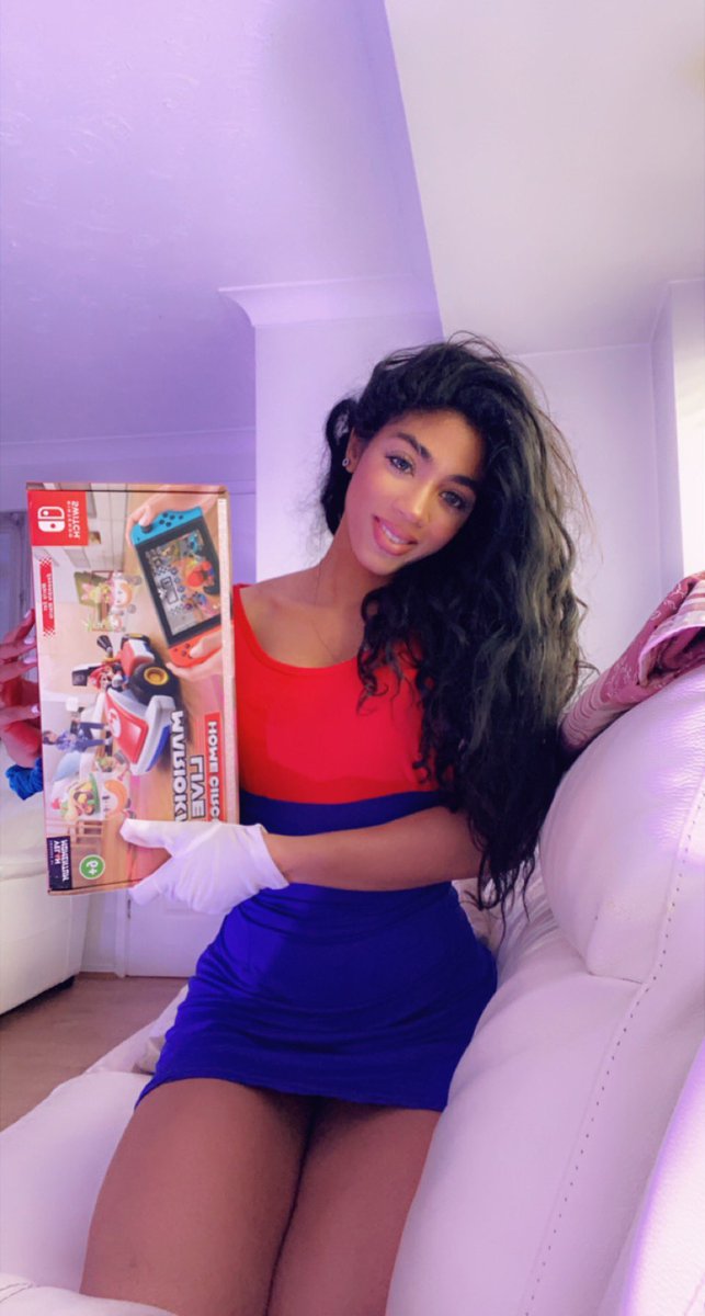 itssunpi's tweet image. Hey it’s me, Mario.

 @NintendoUK #mario  #MarioKartLiveHomeCircuit