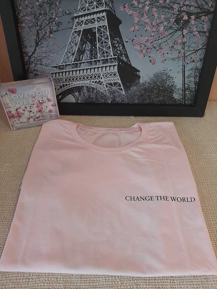 girassol520's tweet photo. Mude o mundo I Só você pode dar boa energia ao mundo ✨🌌
Cor: rosa bebê
#tshirt #changetheworld #mudeomundo #lifestyle #moda #ModaEBeleza #lojavirtual #usegirassol https://t.co/qkyRnbqcTB