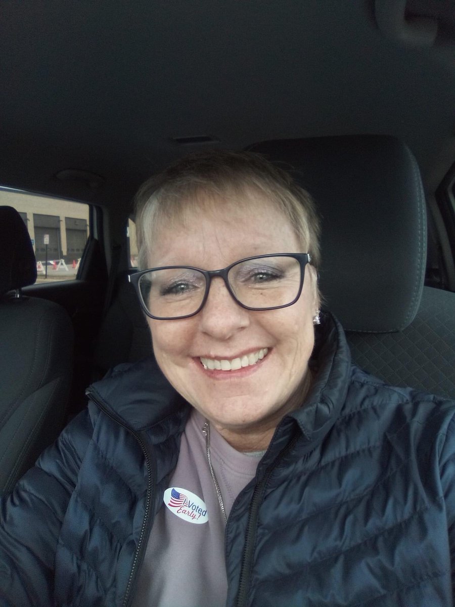erinzma's tweet photo. @Women4Biden Wisconsin check! Voted today Biden/Harris 2020 Let’s GO BLUE💙💙💙 https://t.co/XwcvG9ovRn