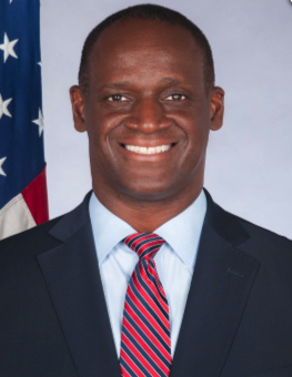 COMMIT2Vets's tweet image. COMMIT was honored to have Timmy Davis host last week’s Fireside Chat at the transition workshop for service members transitioning from the U.S. Special Forces community. Participants  appreciated Mr. Davis’s guidance to “Do what needs to be done and do it well.”#COMMITFoundation