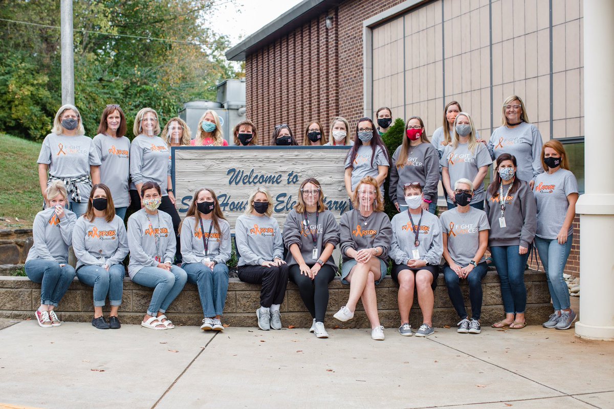 CCutter's tweet photo. Thankful for our Sam Houston staff that continues to band together to support our amazing Teaching Assistant, Kayla Rooney, during her battle with leukemia. #SamHoustonStrong https://t.co/izXW7R6UP3