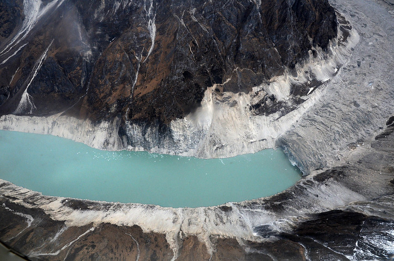 EarthOrg's tweet photo. 47 #HimalayanLakes are a risk of breaching, which could cause #Floods in downstream areas of major countries like China, Nepal and India.

https://t.co/nU2wRpi6wL https://t.co/NqJtBqUk7p