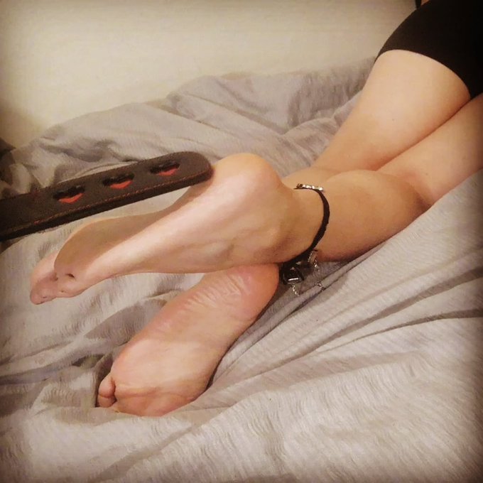AngelsSweetFeet’s pics and videos
