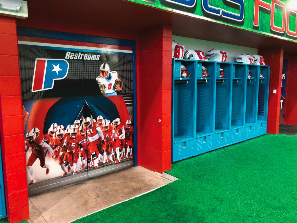 MagnaIV's tweet image. Upgrade your training facilities with fresh interior and exterior graphics so your players can feel like pros on and off the field.
 
magna4.com/services/large…
 
#doorgraphics #trainingfacility #playlikeachampion #wideformat #MagnaIV