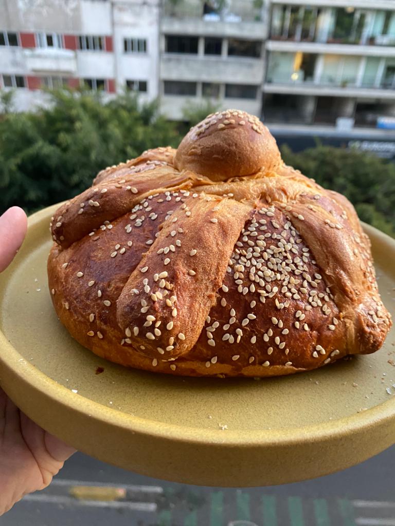 Después de probar 77 panes de muerto de panaderías a lo largo y ancho de la CDMX, ya está aquí la lista con Los 10 Mejores Panes de Muerto de la CDMX del 2020 #PanDeMuertoChallenge godinezgourmet.com/blog/mejor-pan…