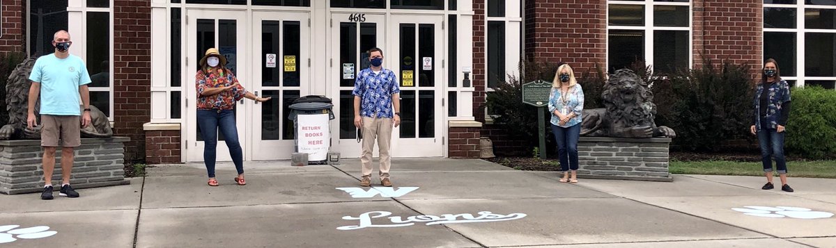 JustinThroupe's tweet photo. The ⁦@WarhillHigh⁩ special education department brought the tropical heat today with #whsvirtualspirit https://t.co/h3K4gnCjgR